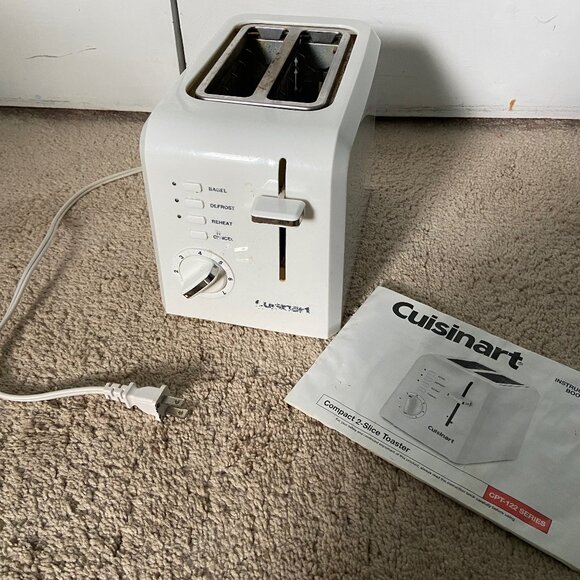 Cuisinart Compact 2 Slice Toaster CPT-122 - Picture 1 of 11